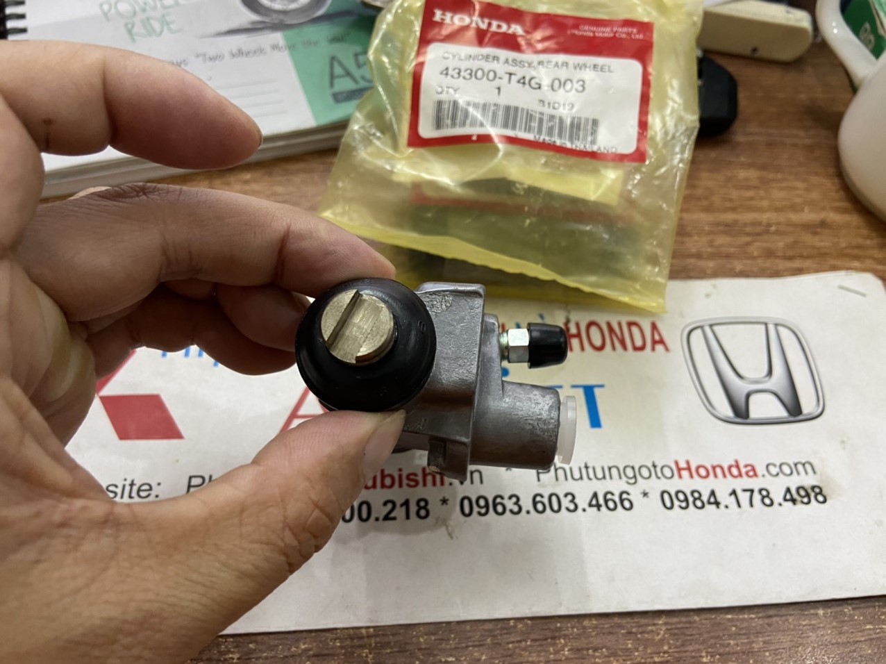 Xy lanh phanh sau xe Honda CITY